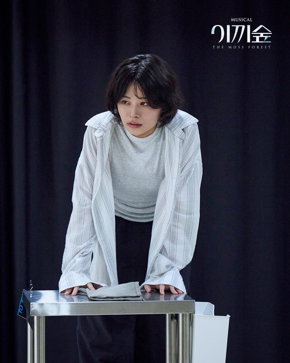 _LIVECONNECTION's tweet photo. #뮤지컬 [#이끼숲] 

이끼숲을 만나기까지 D-2,
연습사진 공개🌿

마르코 | 홍승안
소마 | 강연정
유오 | 이주순
의주 | 이혜진

-
𝟐𝟎𝟐𝟔.𝟏𝟎.𝟎𝟏 - 𝟏𝟐.𝟏𝟑
백암아트홀 https://t.co/ff7B6hiytp