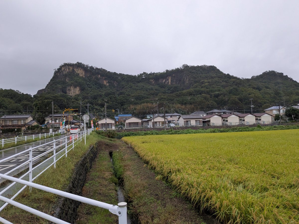 lovre0625's tweet photo. かなり田舎で雰囲気よき https://t.co/0KYtPdsMsw