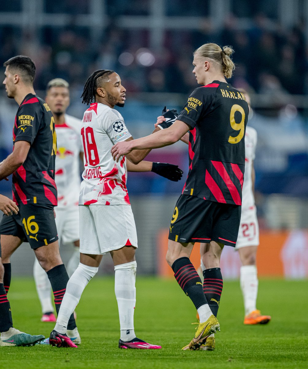 RBLeipzig's tweet photo. Freier Vorverkauf ab jetzt geöffnet! 🎟️🔴⚪️

Sichert euch eure Tickets für die Heimspiele gegen ManCity, RC Lens und Augsburg.

ℹ️ Für die Auswärtsspiele bei Union und ManUnited gibt es keinen freien Verkauf.

Alle weiteren Infos findet ihr hier 
👉 https://t.co/VCr9YlyDAR https://t.co/eWn9fi6gzY