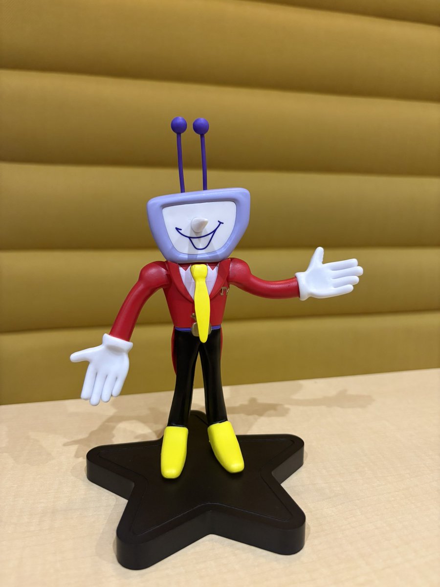 Tomiryo_sansUT's tweet photo. テナフィギュアを開封！！めちゃくちゃ楽しい、あと絵を描くのにも役立ちそう

パッケージ開ける位置絶対おかしいよね？？？絶対おかしいよね？？？なんで首？？今度は首もがれる？？？？？？？ https://t.co/B8Inc6GckO