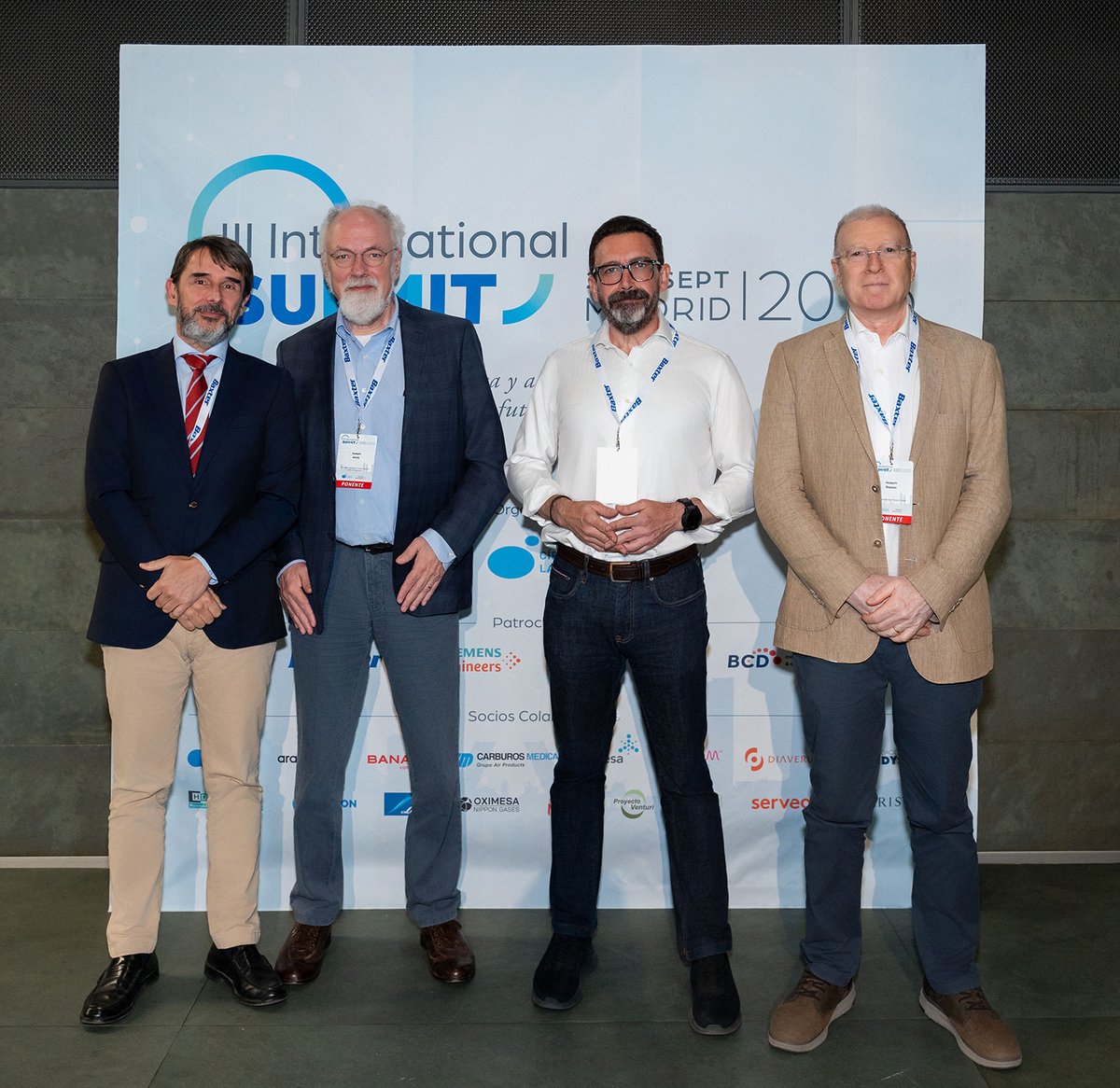CirculoSanidad's tweet photo. ¡Exito de organización! 👏 El III International Summit finalizó el pasado viernes tras reunir en Madrid a más de 200 expertos nacionales e internacionales del sector sanitario.

Un evento que nos permitió  abordar algunos de los desafíos que afronta nuestro sistema sanitario ⇩ https://t.co/Vfx2J8Etvd