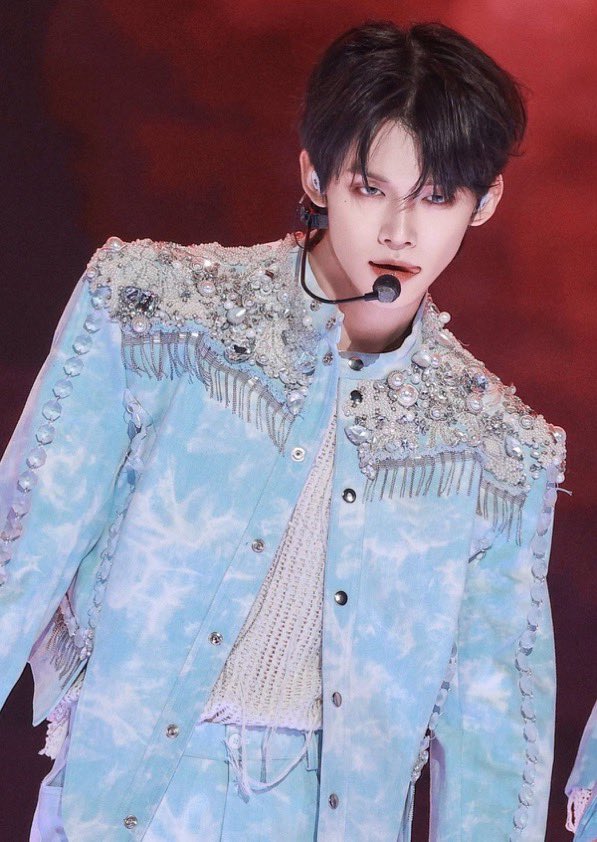 yawnzznmoamoa's tweet photo. 제복 최연준 나 개크게 원함🥵🙏

#YEONJUN https://t.co/J2nevgi57n