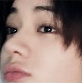 GameLovesick's tweet photo. He has the most severe case of pretty girl syndrome ive ever seen https://t.co/PsU6LXCk0O