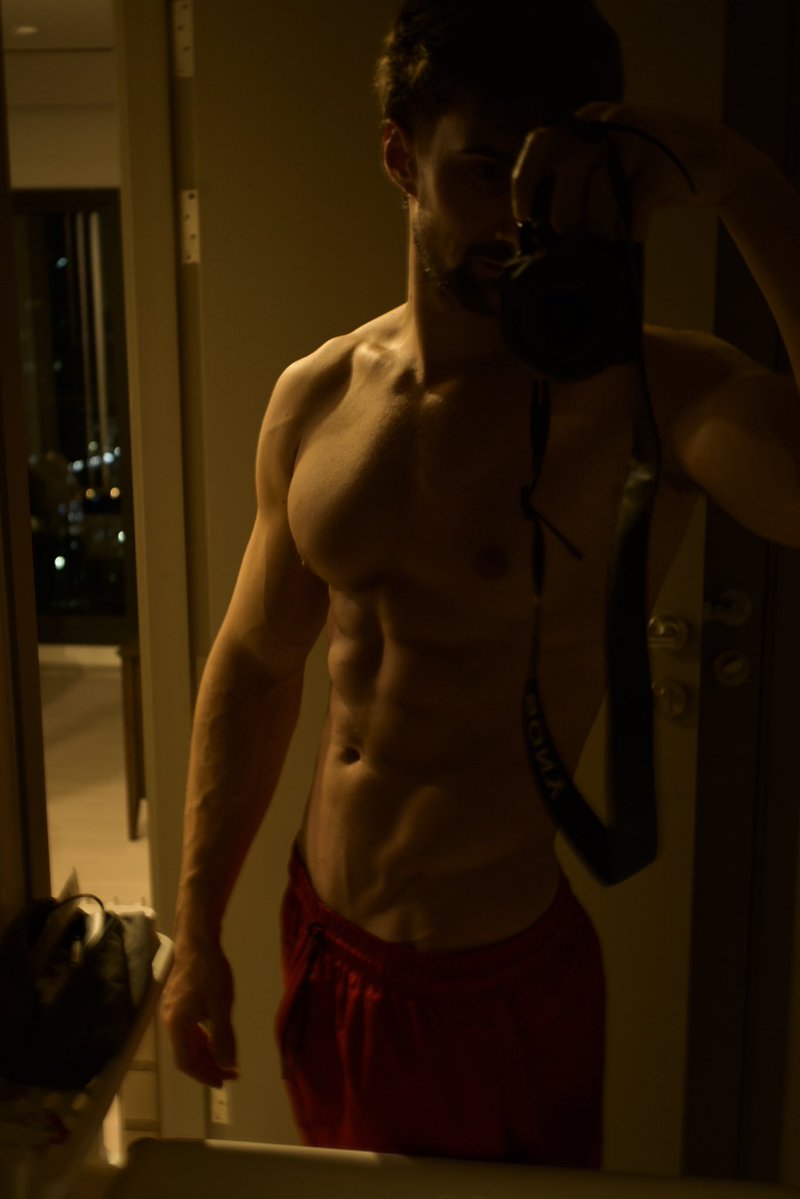 Azaroso_2's tweet photo. Just stopping by to turn up the heat a little...🔥 https://t.co/mlzDN3VOnF