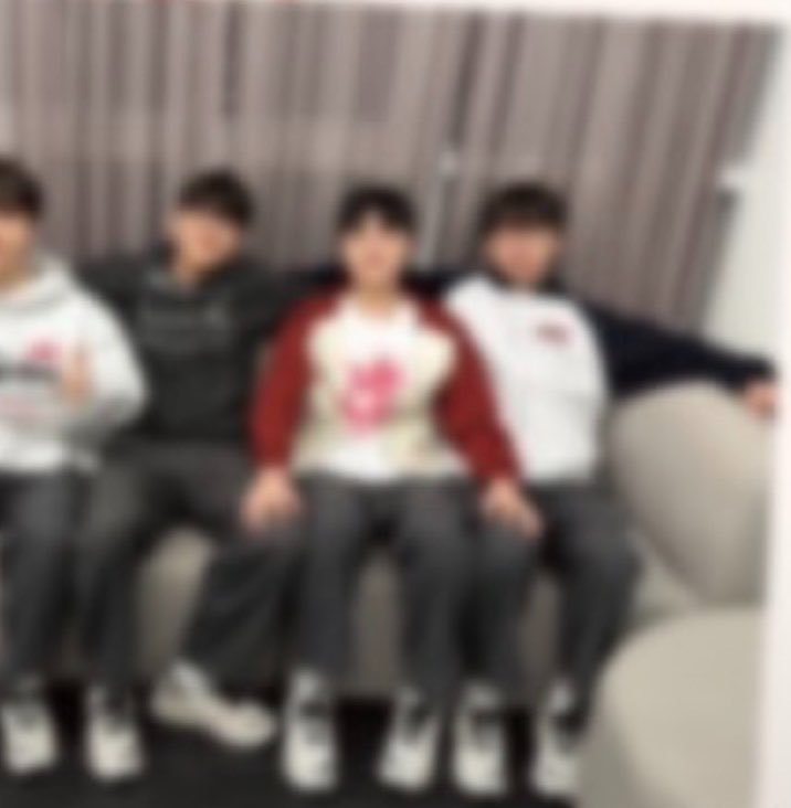 kaesuns's tweet photo. 예 😭😭 https://t.co/BXb1NV1FIp
