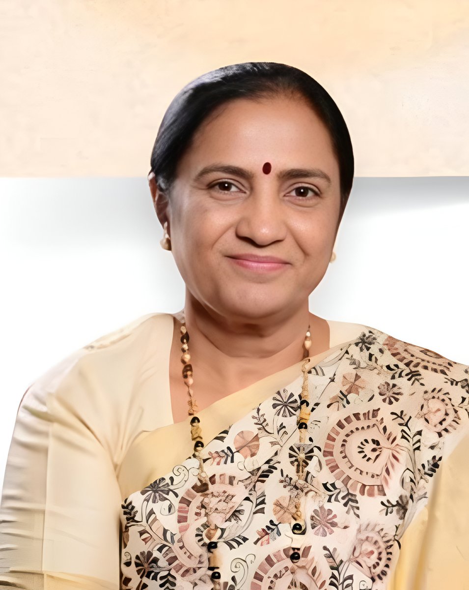 satejp's tweet photo. धुळे लोकसभा मतदारसंघाच्या खासदार @ShobhaBachhavMP यांना वाढदिवसानिमित्त हार्दिक शुभेच्छा!  सार्वजनिक जीवनातील आपल्या कार्याला अधिक बळ मिळो, आपणास उत्तम आरोग्य, दीर्घायुष्य लाभो, हीच सदिच्छा. https://t.co/pDoSv4HiSl