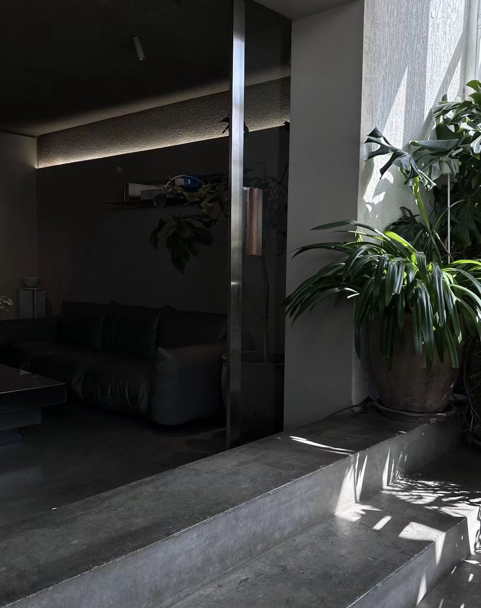 someoneee04's tweet photo. إن الـوقـت المُتبقـي لِنعيشـه أهـم مـن كـل السنـوات التـي مضـت ♥️ https://t.co/zriCjD8oHR