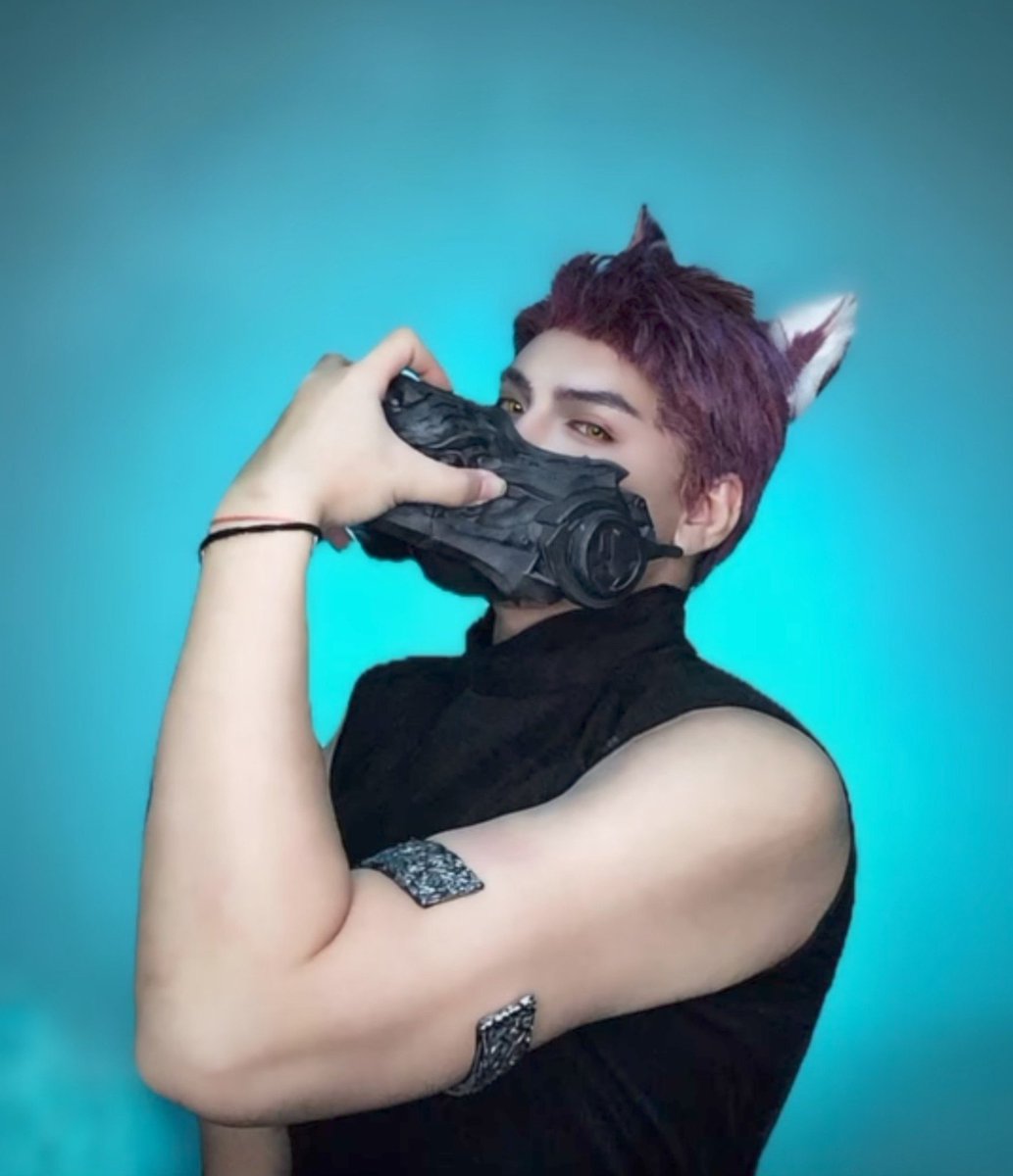ValkoWolfPackPH's tweet photo. We would like to thank @LYFchoices for this initiative!

This is the cosplayer who is organizing this fan meetup initiative.

Everyone say thank you! AWOO!!!!!

#BringValkoBack #ValkoIsLoved #LADSis6 https://t.co/sp8esigLzW