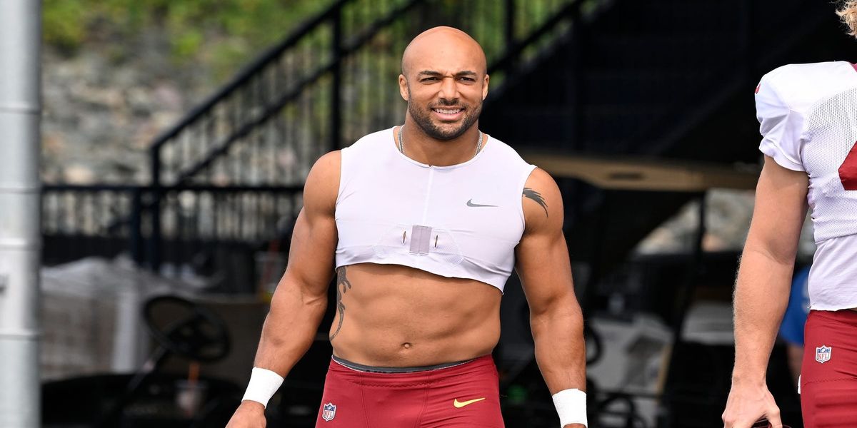 Washington_Wire's tweet photo. Dan Quinn reveals Austin Ekeler's status for Commanders' Week 4 trip to London

📸 Eric Canha, Eric Canha-Imagn Images https://t.co/WwsMk6GZPz https://t.co/4DDJUhIOOR