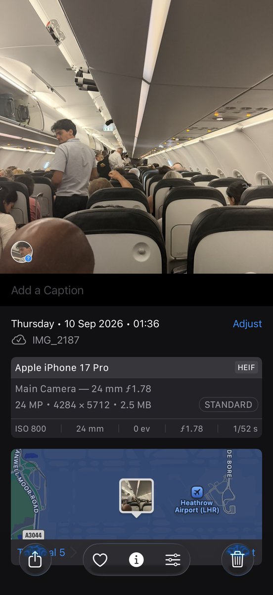 Alex_Alex_987's tweet photo. @British_Airways claims doors opened at 00:03 to avoid UK261 compensation for BA0337 (ref: 15040036).
Here’s timestamped proof from inside the cabin showing passengers still stuck at 01:36…doors didn't open until 02:04.
Why are your logs falsifying arrival times? Pay the claim. https://t.co/nJpfgnsyQu