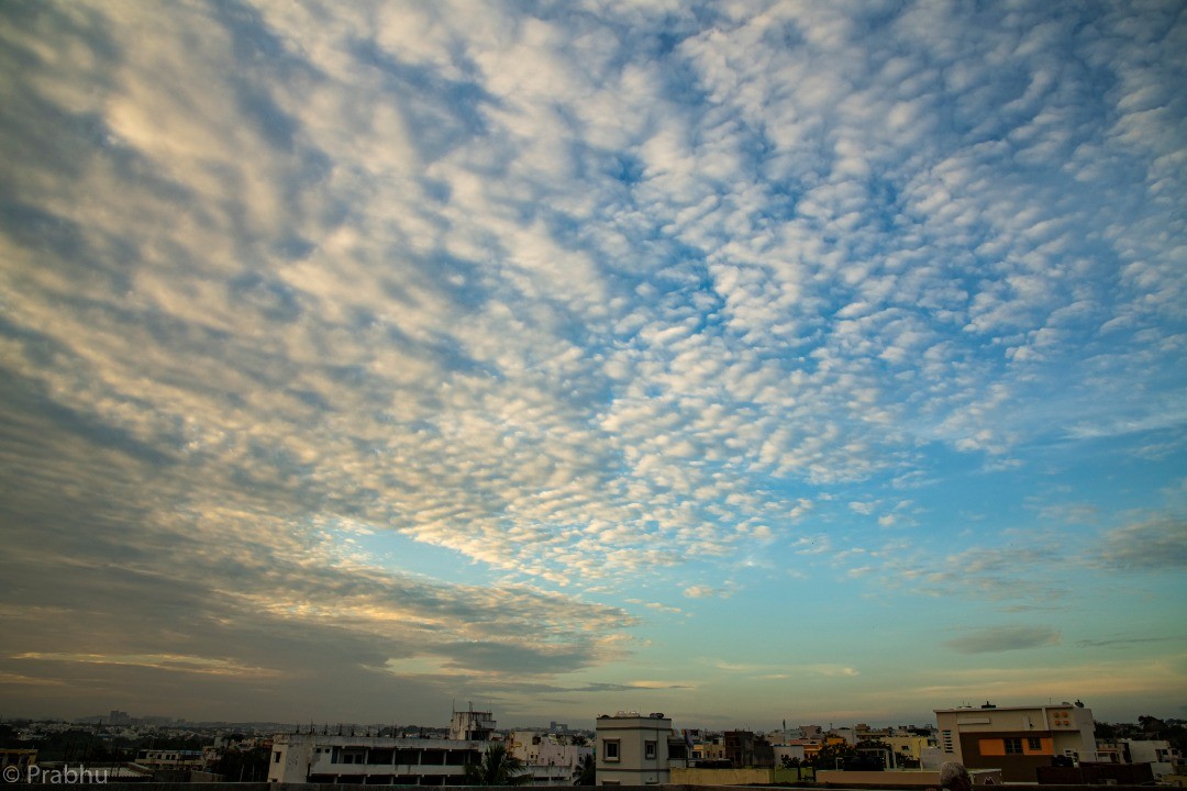 meaddcattch's tweet photo. wonderful sky in hyderabad. https://t.co/qIcCKNRsvZ