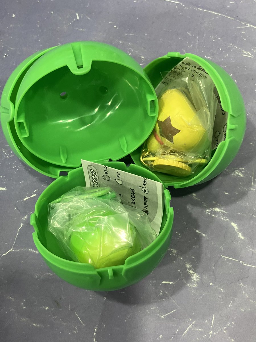 catthyme's tweet photo. とりあえず初回は自島特産のナシとベル袋だったので上々

ちなみにほとんどの人が周回してます
７種あるのに２回ずつじゃそうなるよねー
デパー🏝️は５回ずつだったけどそれくらいでいいんじゃない？とも思っちゃう
回転悪くはなるかもだけど https://t.co/BFNtwKYQqK