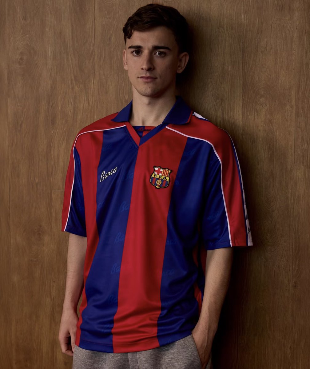 fcbmessiaddict's tweet photo. Damn, FC Barcelona just dropped their new retro collection.. 😮‍💨

It looks incredible. https://t.co/qgLnFifpk0