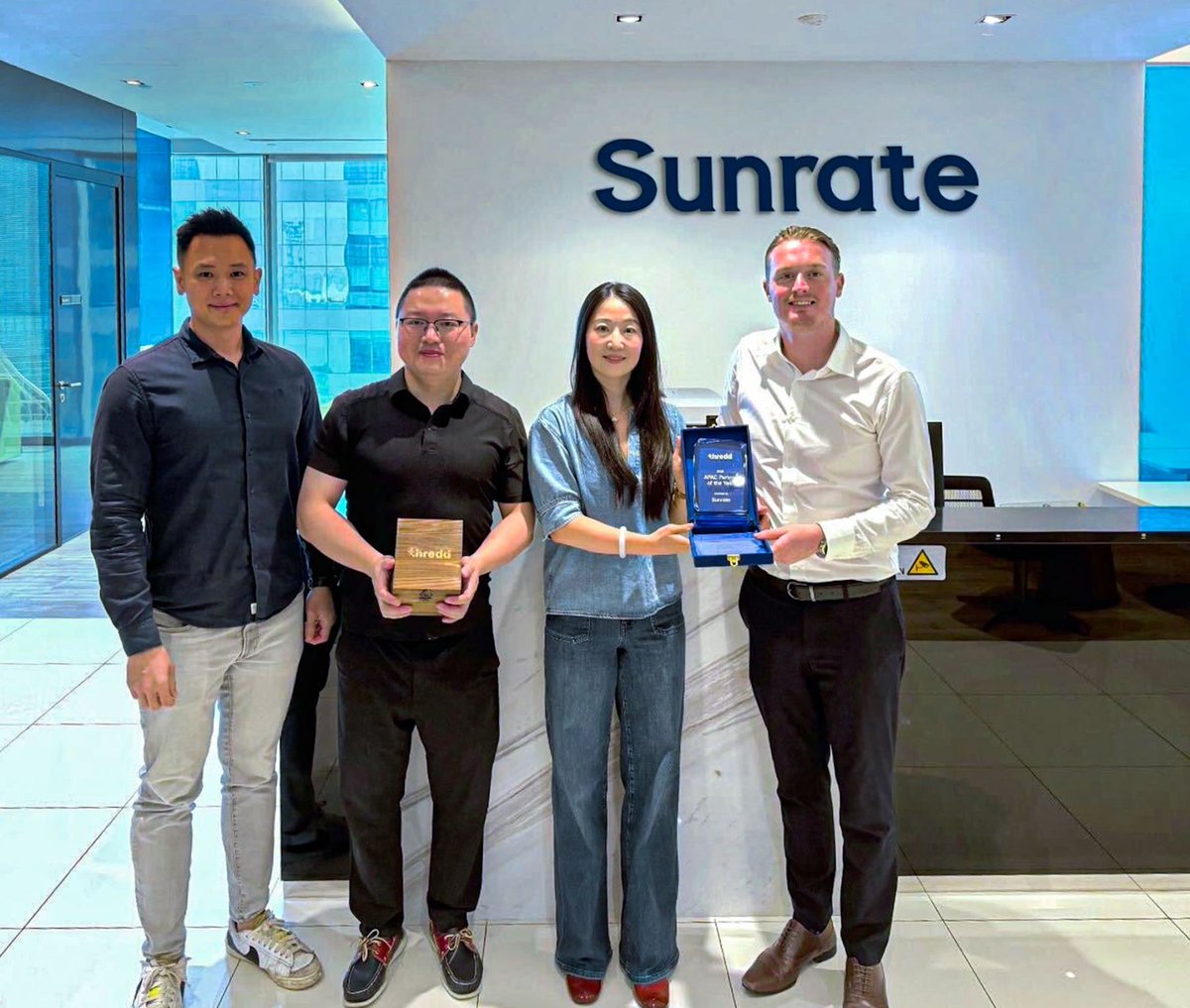 HelloThredd's tweet photo. 🎉 @SunrateOfficial is our APAC Partner of the Year.

Over the past 12 months, Sunrate has been instrumental in expanding our #Mastercard market coverage and driving innovation across payments and #issuing. 

Together, we launched our first joint programme, which has gone on to support programme managers turn their issuing ambitions into live products. 

It’s a great example of what happens when two teams combine deep market expertise, ambition and a shared commitment to innovation.

Congratulations to the entire Sunrate team. We’re proud of what we’ve achieved together and excited for what’s ahead.