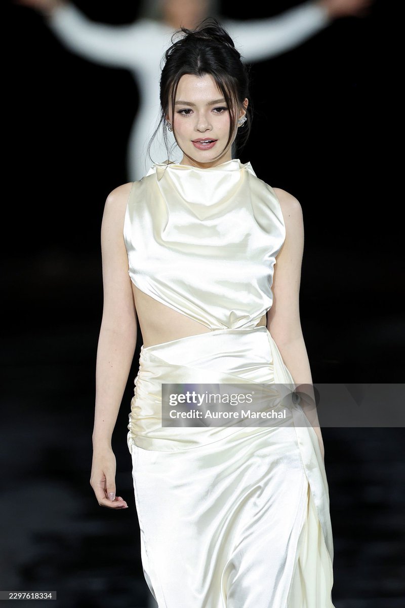 beckyfanclub05's tweet photo. ต้อนรับบ่ายวันอังคารกันด้วยคนสวยบนรันเวย์สุดยิ่งใหญ่ของลอรีอัล 👑

@LOrealParisTH @AngelssBecky

REBECCA LE DEFILE LOREAL PARIS26
#LeDefileLOrealParis2026xBecky
#beckysangels #BeckyArmstrong
#RebeccaxLOrealParis #LeDefileLOrealParis
#LOrealParisTH https://t.co/Nl07qfd9Kj