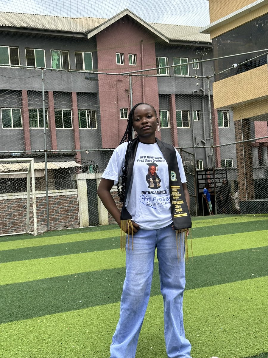 Victoriaimaobon's tweet photo. I signed out from the Federal University of Technology, Owerri as a Software Engineer.
First Generation Graduate.
#FUTO #graduate #software #engineer https://t.co/XMRH2nwXyw