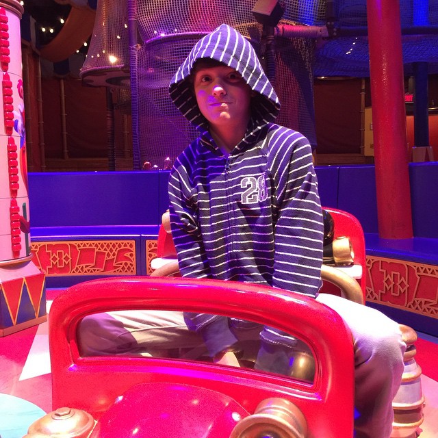 ElizabethW76149's tweet photo. Dunununu, speed racers. It's great that I still have a couple of pictures left from our trip. https://t.co/QtFL87Bj9m