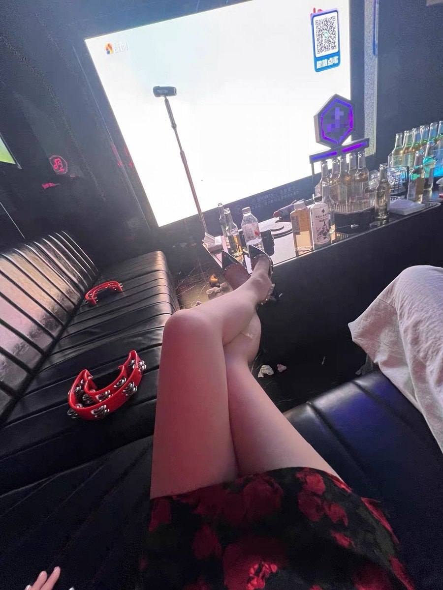 RehanPasha00's tweet photo. 美术生  我真的不要🚪啊  

真的给b看  不信你试试！  

我真是女菩萨啊啊啊 https://t.co/ynBZqWs7ZZ