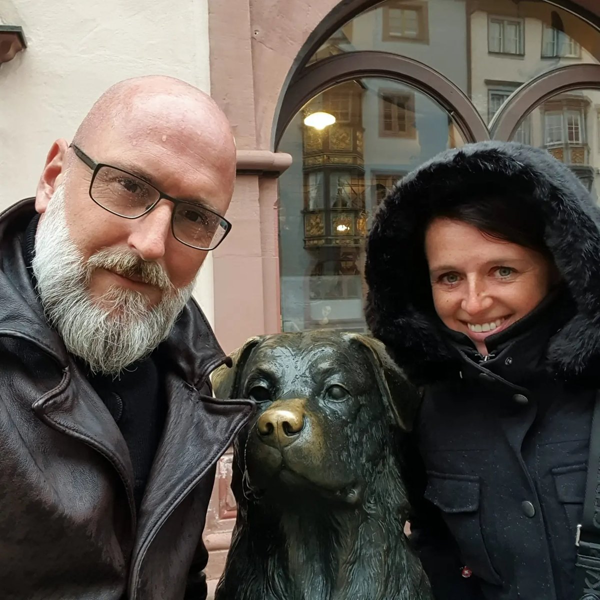 Hatakuyos's tweet photo. 👫🐕🇩🇪🤩 Bamboocho odsud pocházíš. #rottweil #rottweilerhund #badenwürttemberg #deutschland #visitgermany #germanyexplorer #czechcouple #czechroamers #betogether https://t.co/wvDCAYNLO0