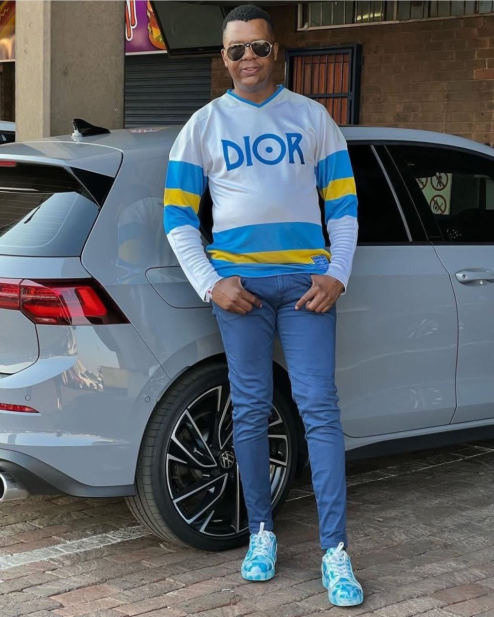 AdvoBarryRoux's tweet photo. Did you remember a story of a car Hi-jacking &amp; Heist King-pin Prince "Mongol" Mahlangu who was shot dead in Sunnyside PTA by a suspect driving a white VW polo in Sep 2022; that suspect was Vusimusi Cat Matlala as per #MadlangaCommission. Matlala has been on the killing spree https://t.co/3hf1fbeGnm