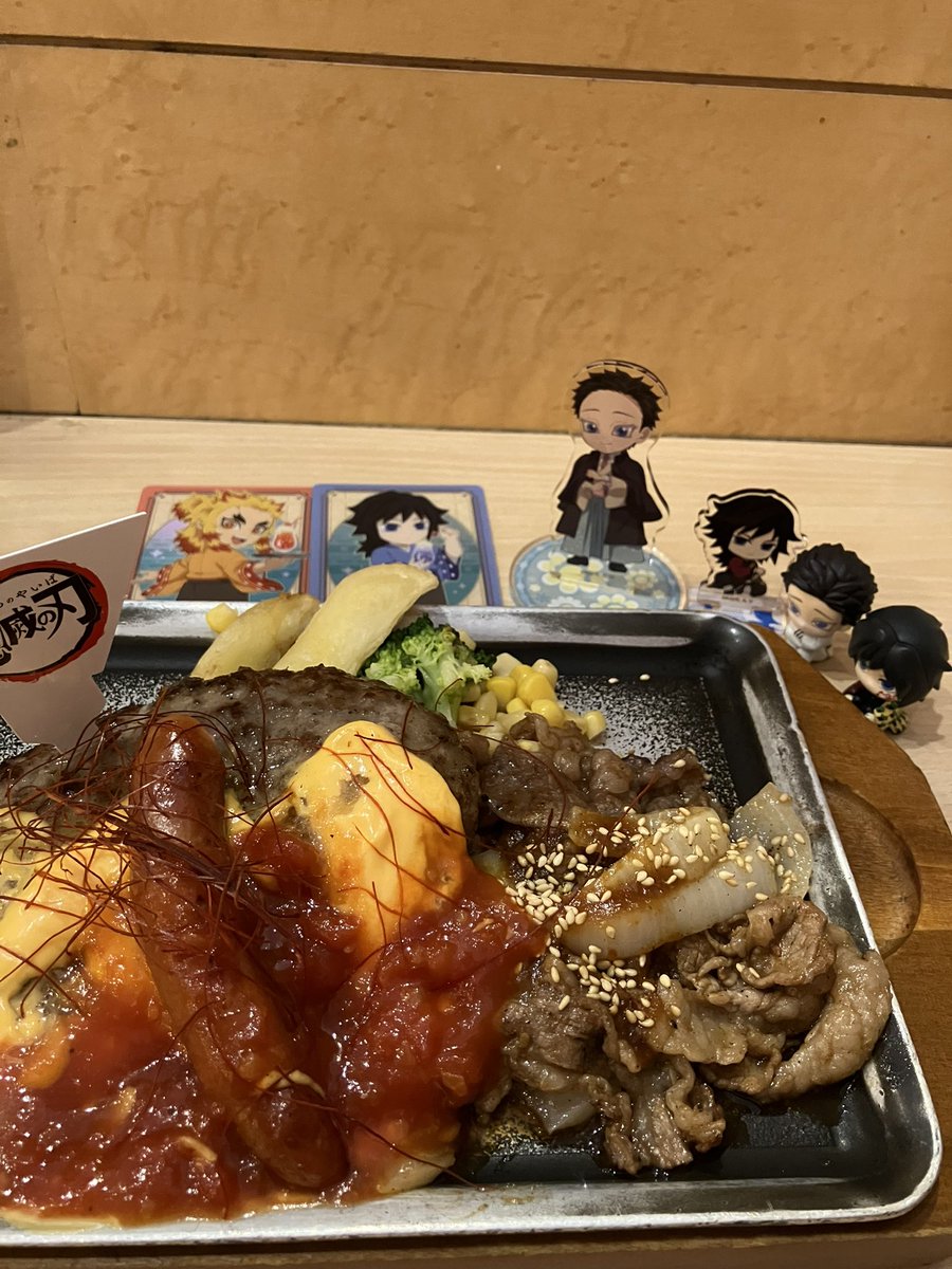 Ameka410's tweet photo. 載せきれなかった笑笑
毎回ワクワク楽しみでした♡
地方民にとって唯一の鬼滅イベントで楽しかった💕

#鬼滅の刃ジョイフルコラボ https://t.co/dcueAQJEpu