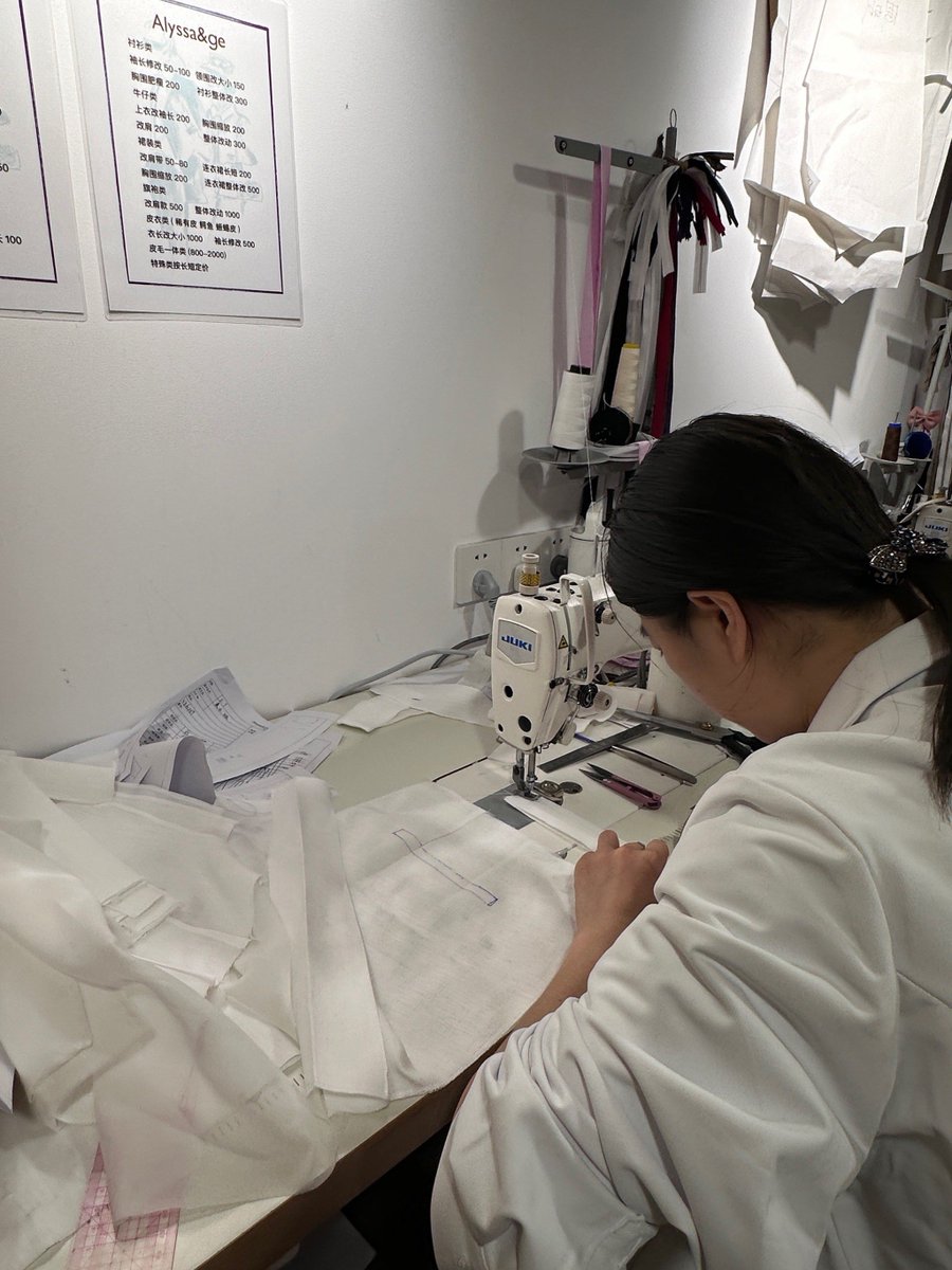 hongderek32797's tweet photo. My coworker tried to use the office printer to print their cat’s vaccination record, accidentally sent it to all 12 departments, and now we’re all debating if the cat needs a work ID. https://t.co/fAMDvFLUfL