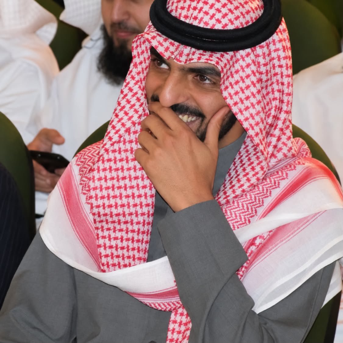 96ggx_x's tweet photo. الدكتور اذا سمع طبيب الاسنان يقول انا دكتور https://t.co/L4DWJcNdi3