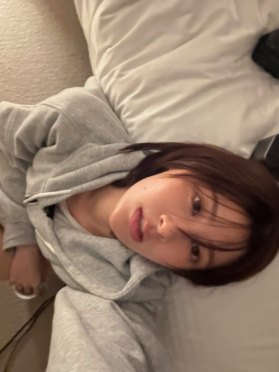 pahnthitta_'s tweet photo. pahn selfies of the day <3 https://t.co/bj2XaCZkif