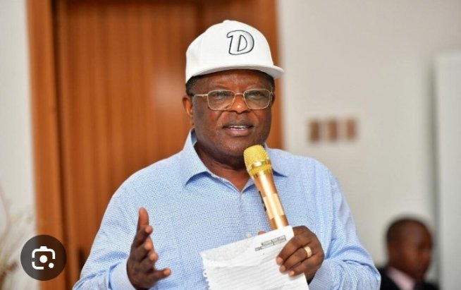 Gabrielasabuja's tweet photo. Umahi said 4,000 social media influencers will be recruited to preach about the good work Tinubu is doing. let me tell u, Sir Umahi good market sells itself.
I’m in Umuahia and I can tell you that Otti doesn’t need thousands of influencers to convince pple that ABIA is shining. https://t.co/ulFtXXXzZj