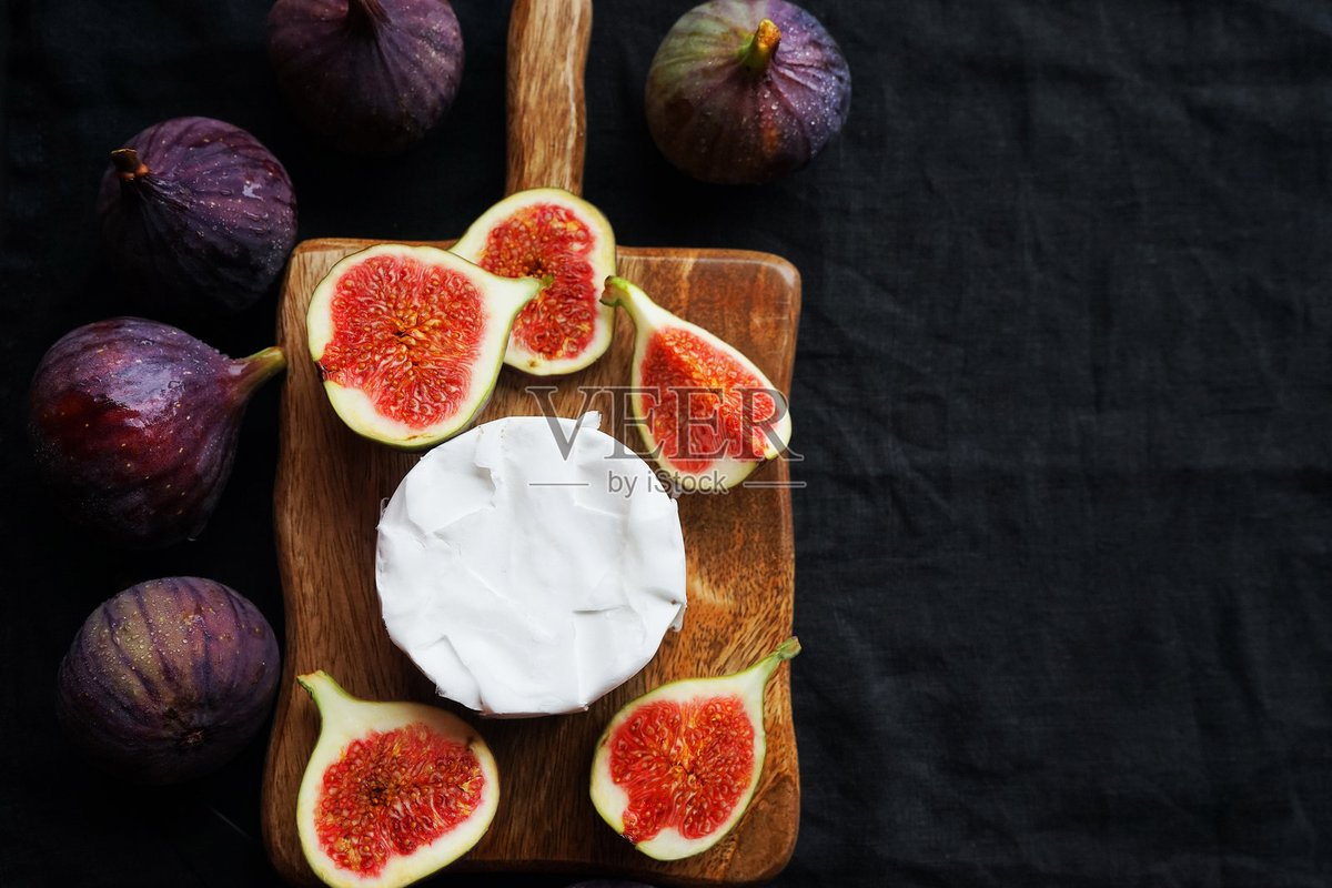 ssusilawati20's tweet photo. [Cutting costs at the market, fresh figs and veggies make my daily bite bright!]， https://t.co/FXxxosDoz0