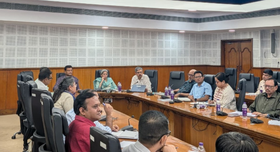 NewsStar69313's tweet photo. From Producer Groups To People-Centred Development: TRESP Sets The Next Course For Inclusive Tribal Growth”.
#From #Producer #Groups #People #Centred #Development #TRESP #Sets #Next #Course #For #Inclusive #Tribal #Growth #Agartala #Tripura
https://t.co/eJfPRmDE2u https://t.co/JmU7u8M66I
