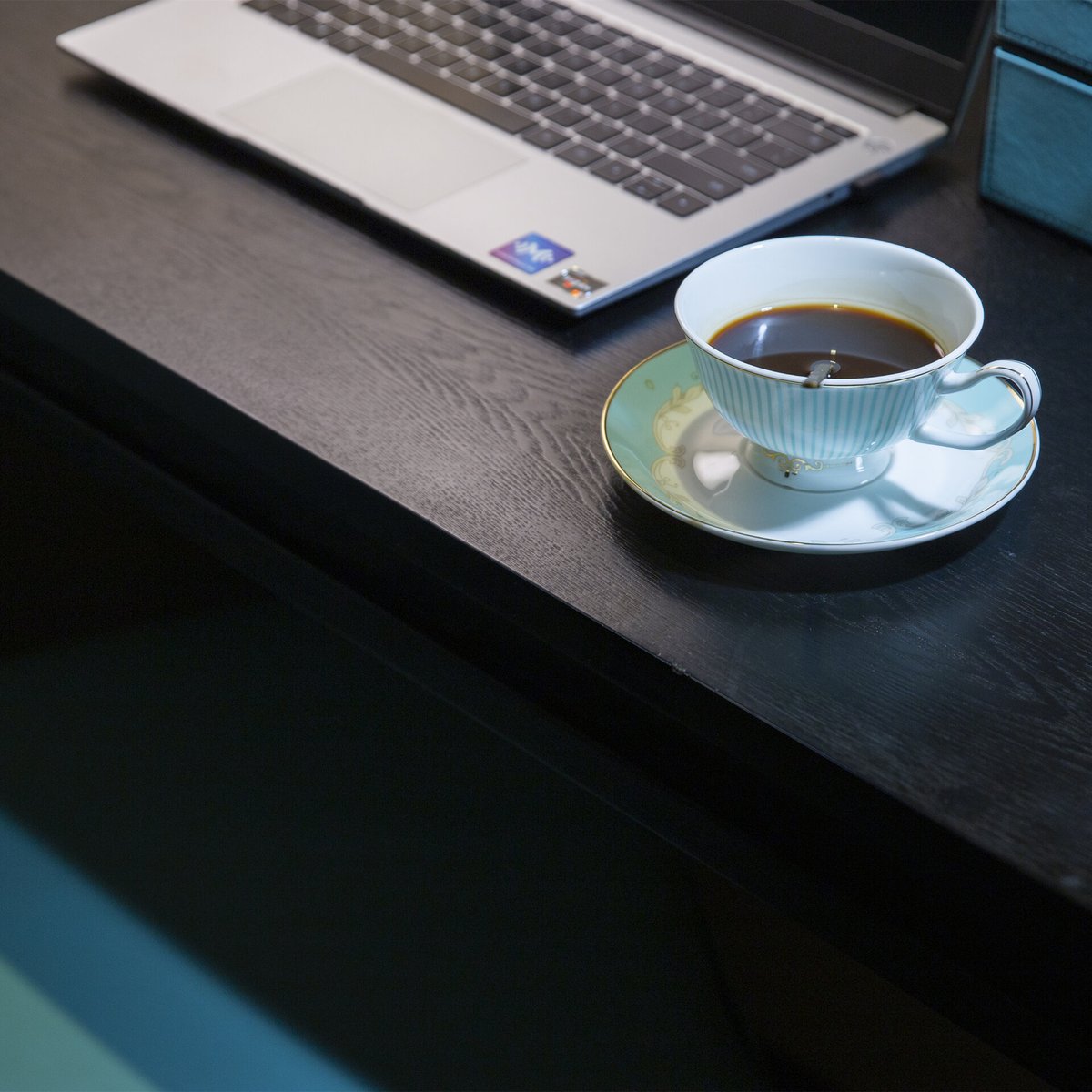 romanisaac69811's tweet photo. Pulling a late shift to wrap up this week’s tasks—some coffee, and a little progress makes a tired day worth it. https://t.co/BoBdgZYwPd