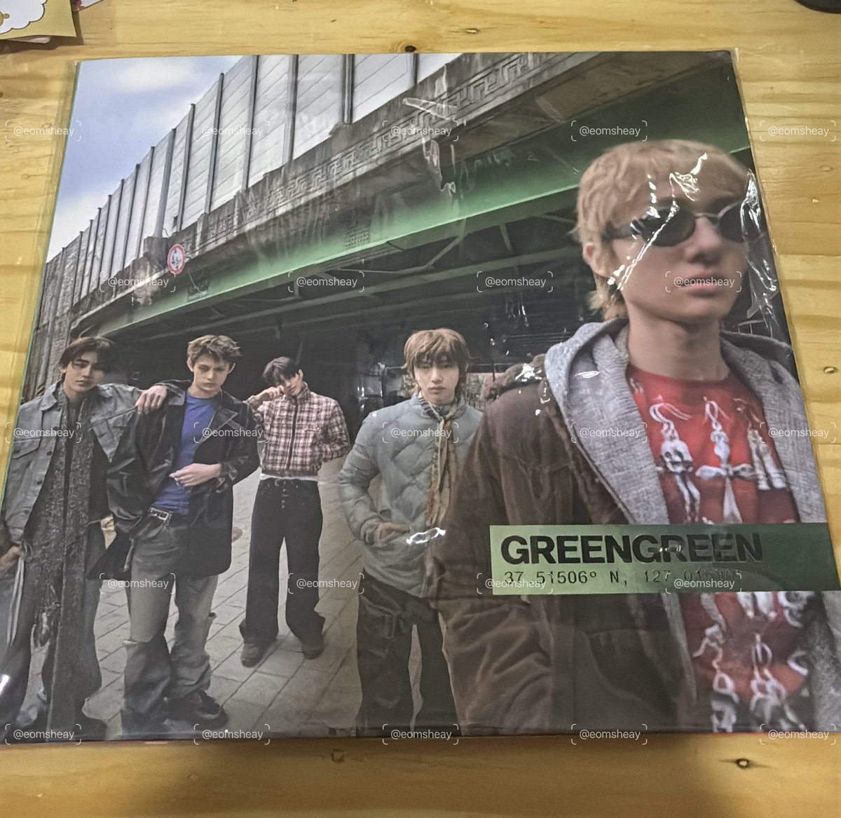eomsheay's tweet photo. wts / want to sell
— cortis vinyl green green fullset sealed 
price: 485k inc packing
— dom bogor
— co splitpay, 99p di 🍊 https://t.co/P4XyDn0UUT