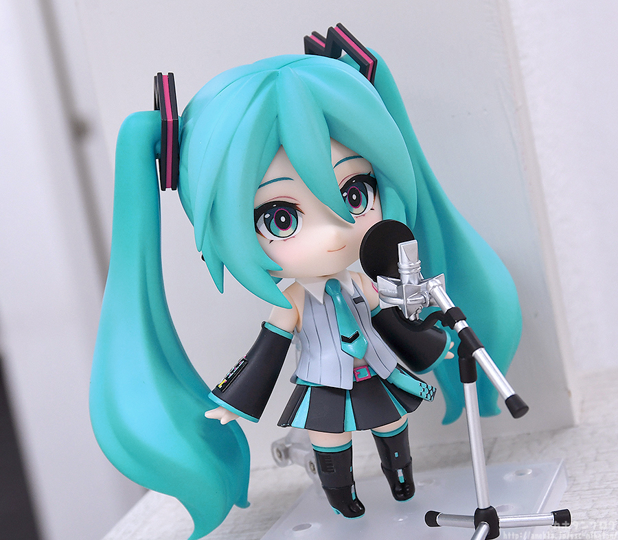 gsc_kahotan's tweet photo. 📝　新商品ブログ　📝

「ねんどろいど 初音ミク V6」をご紹介♪
📖https://t.co/SEMimnCBk7

グッスマ公式ショップにてご予約いただくと、特典として【　#LAM 氏描き下ろしアクリルミニ色紙　】をプレゼント✨️

#初音ミク #ねんどろいど https://t.co/VvsXzrjF5t