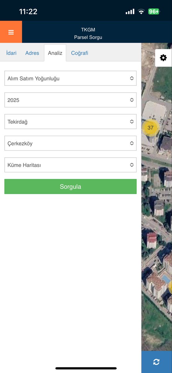 mulkmuhendisi1's tweet photo. Konut alırken çoğu kişinin bakmadığı, ama sizin mutlaka incelemeniz gereken bir veri var:

Bir bölgede geçen yıl kaç gayrimenkulün alınıp satıldığını görebiliyorsunuz.

Üstelik bunun için emlakçıdan duyum almaya gerek yok. Veriye kendiniz ulaşabilirsiniz.

📍 Parsel Sorgu uygulamasına girin:

Analiz → Alım Satım Yoğunluğu → 2025 → İl → İlçe → Küme Haritası

Haritada bölgelerin alım-satım yoğunluklarını gösteren rakamlar karşınıza çıkıyor.

Bu veri size şu soruların cevabını verebilir:

▪️ Bölgede ne kadar satış gerçekleşmiş?
▪️ Hangi bölgelerde gayrimenkul hareketliliği daha yüksek?
▪️ Yatırım düşündüğünüz bölgede gerçekten bir alım-satım talebi var mı?
▪️ Aynı ilçede hangi bölgeler daha hareketli?

Çünkü gayrimenkulde sadece “Bu ev ne kadar eder?” sorusuna değil,

“Bu bölgede gayrimenkul ne kadar hızlı el değiştiriyor?” sorusuna da bakmak gerekir. Likidite önemli. 

Fiyat, metrekare ve kira önemli.

Ama bölgenin gerçek hareketini görmek, yatırım kararında gözden kaçırılmaması gereken başka bir veridir.

📌 Bu paylaşımı kaydedin.
Ev, arsa veya yatırım amaçlı gayrimenkul alırken tekrar işinize yarayabilir.

Gayrimenkulde veriye dayalı analizler ve gerçekten işinize yarayacak bilgiler için beni takip edebilirsiniz.