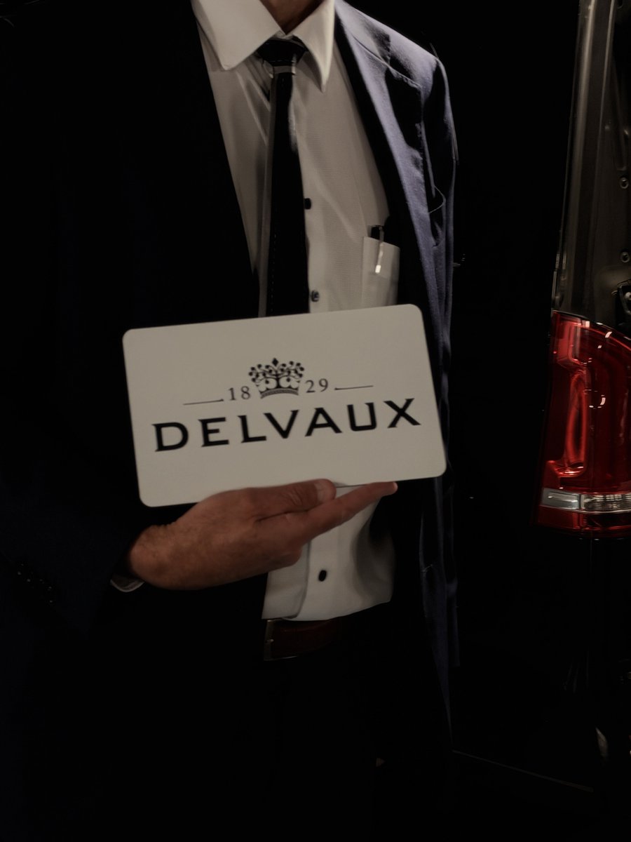nampingnapat's tweet photo. Next station Brussels 🪷💫 ขอบคุณทุกกำลังใจของบิบี๋นะครับ ตื่นเต้นกันไหมฮะ

#NampingStarInBrussels
#Delvaux #nampingster https://t.co/QxfH6d2Mgq