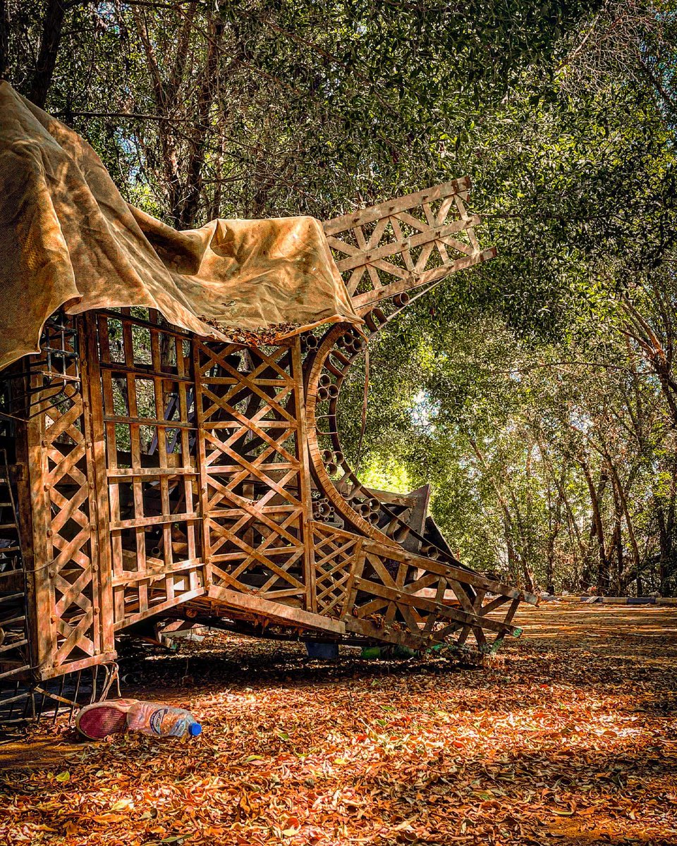 largadooow's tweet photo. End of 🌎 vibes...... Came across this hidden beautiful inspiring spot by accident in Dubai. Shot by iphone 12 pro 📱
Edited by Adobe Lightroom
#uae🇦🇪 #dubai #mydubai #endoftheworld #endoftimes #planetearth #lostplace #lostworld #moodygrams https://t.co/rs9705LpK8