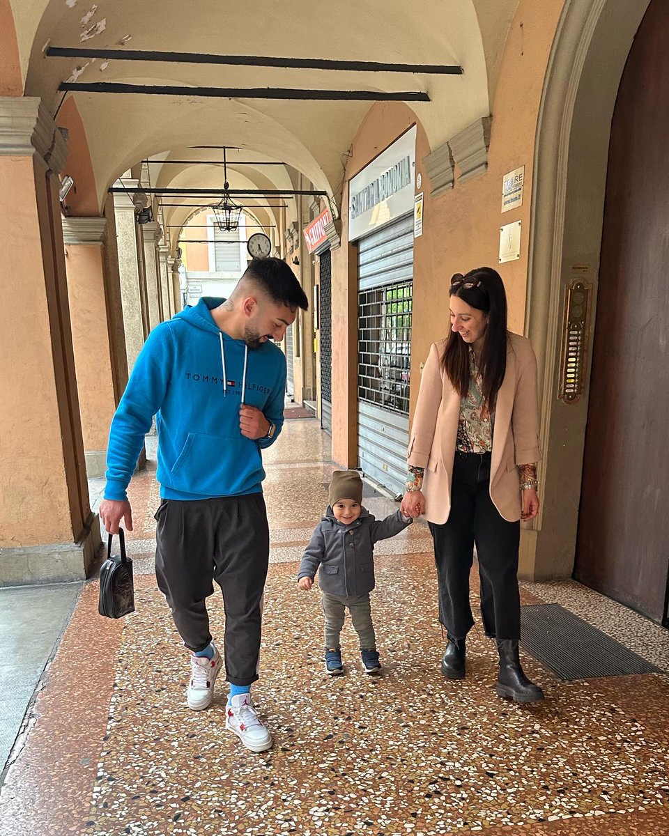 bentodickel's tweet photo. - fratto x 3
- bolo sei piaciuta anche a papco
- come si mette su off? - zia awa
- famiglia di belli
- i migliori acuti della città
- zii cotti
- di padre in figli, 💙🖤
- “tu non sai quanto ti amo”🖤💙
- https://t.co/EGqgFgw4W3