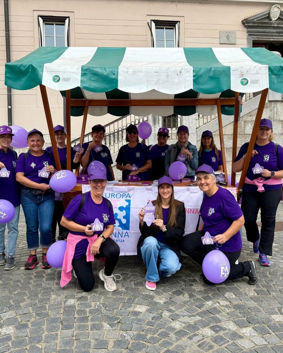 EuropaDonnaSLO's tweet photo. S pomočjo naših prostovoljk in članic smo septembra izpeljali več kot 20 dogodkov, na katerih smo osveščali o rakih rodil, poudarjali pomen skrbi za zdravje ter spodbujali k rednim obiskom pri ginekologu. @WorldGOday @myESMO @ESGO_society #WorldGODay #GOAgainstStigma https://t.co/9Hd0yNrCV0