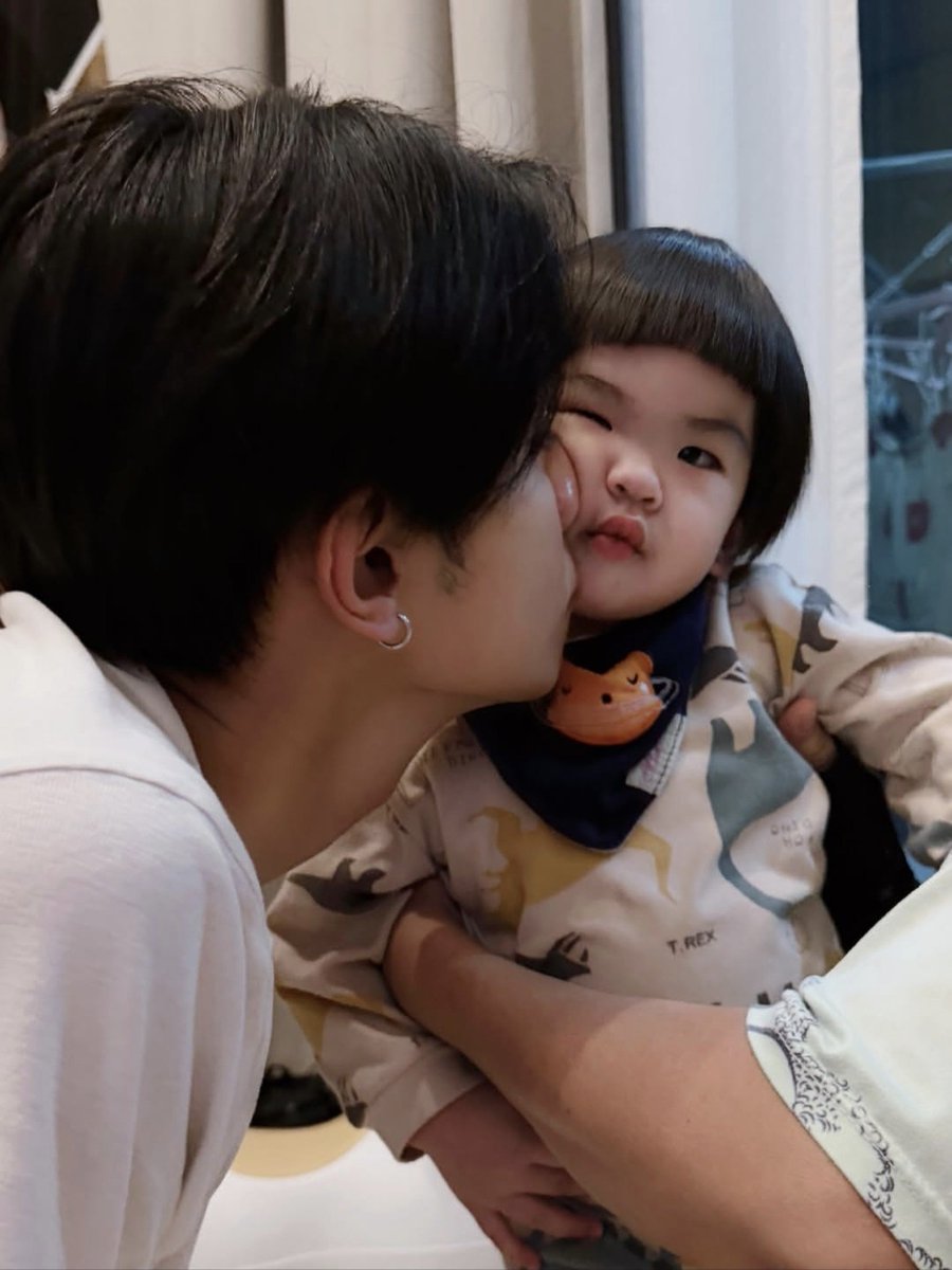 babybarbiepeem's tweet photo. เด้นไม่ร้องเลย รักหนุ่มใต้เหมือนพี่ชายตัวเองเลยน้า ฮรี่ https://t.co/vDBKNxYTOG