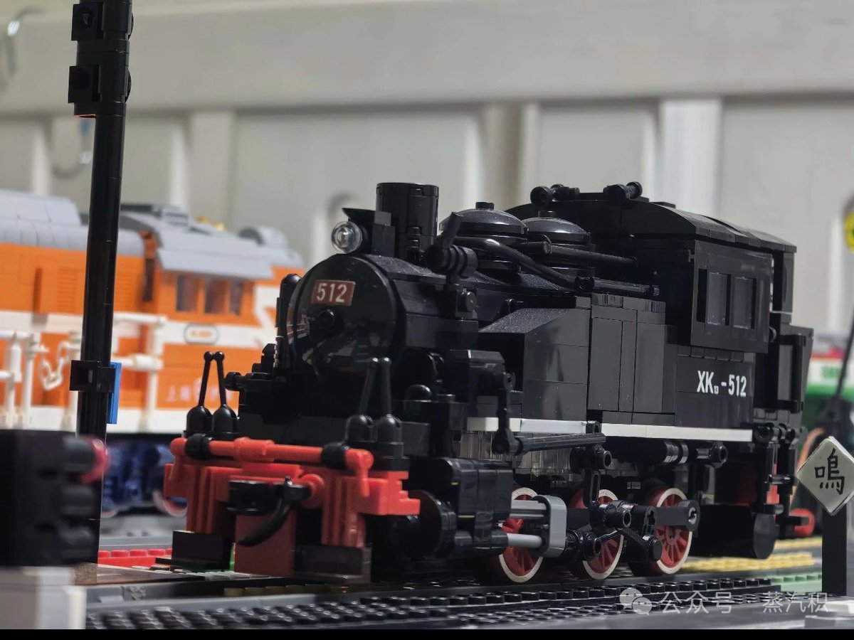 ziyu_zhang51054's tweet photo. China Railways XK13 steam locomotive, recreated in LEGO by BEENO.
Based on the Polish T3A type, this compact tank locomotive is captured with its distinctive industrial proportions and detailed running gear.
 #LEGOTrain #BrickTrain #SteamLocomotive #ChinaRailway  #TankLocomotive https://t.co/KlFWQ9MZxK