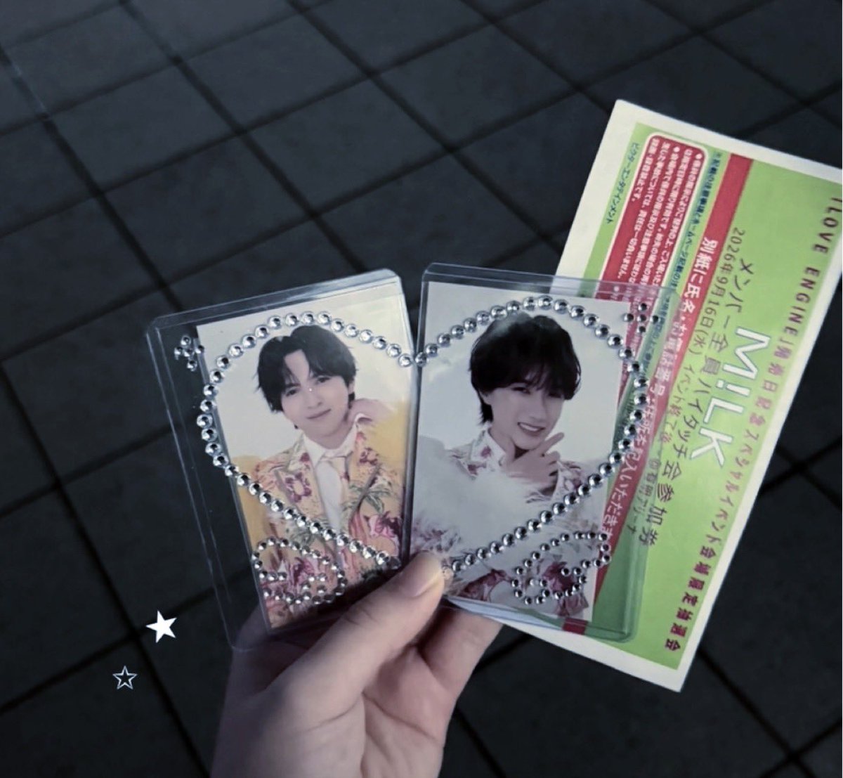 Hamsis83's tweet photo. 時差レポになりますが、LOVE ENG!NEのリリイベでハイタッチ会当選して、M!LKさん全員に会ってきました…(T^T)

ほぼ記憶ないけどちょっとしたレポをALTに書いてます♩

#ラブエンジン https://t.co/QFrQfM8gfI