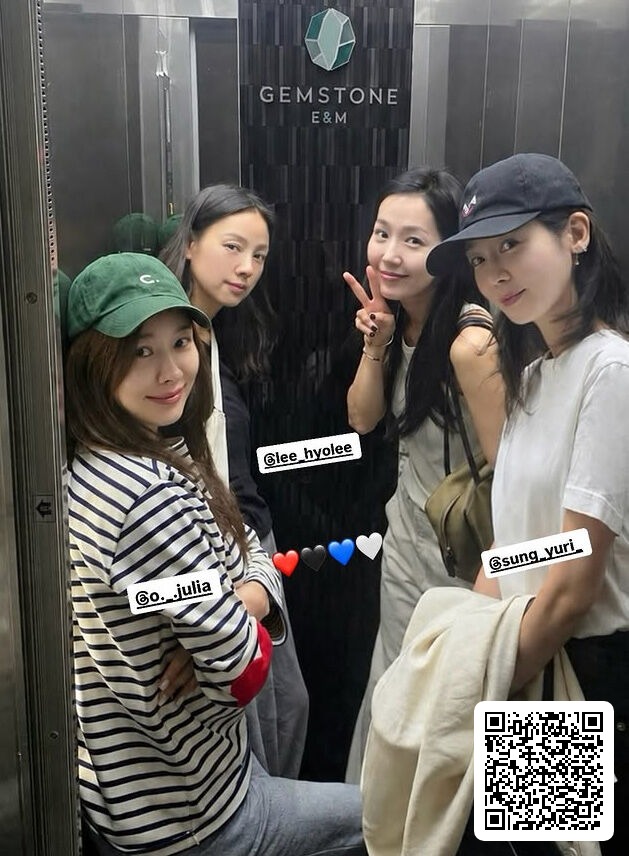 SBS_star's tweet photo. “Fin.K.L Gathers as a Full Group Ahead of Long-Awaited 21-Year Comeback

#finkl #kpop #SBSStar #KEntertainmentNews
Follow @SBS_star for more updates!
👉 For the full story, check the link in our bio!” https://t.co/tD3FhiRuJ3