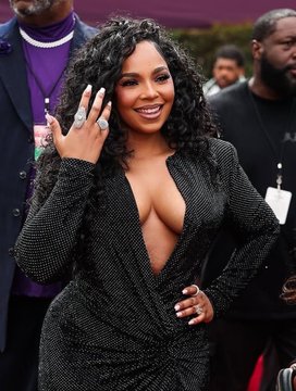 deborahlul79's tweet photo. Ashanti really said, “aging? I’ll pass.” 😍🔥
2005 Ashanti vs. Ashanti now… still THAT girl! ✨👑
#Ashanti #ThenAndNow #TimelessBeauty #2005VsNow https://t.co/HPTCG2oEC0