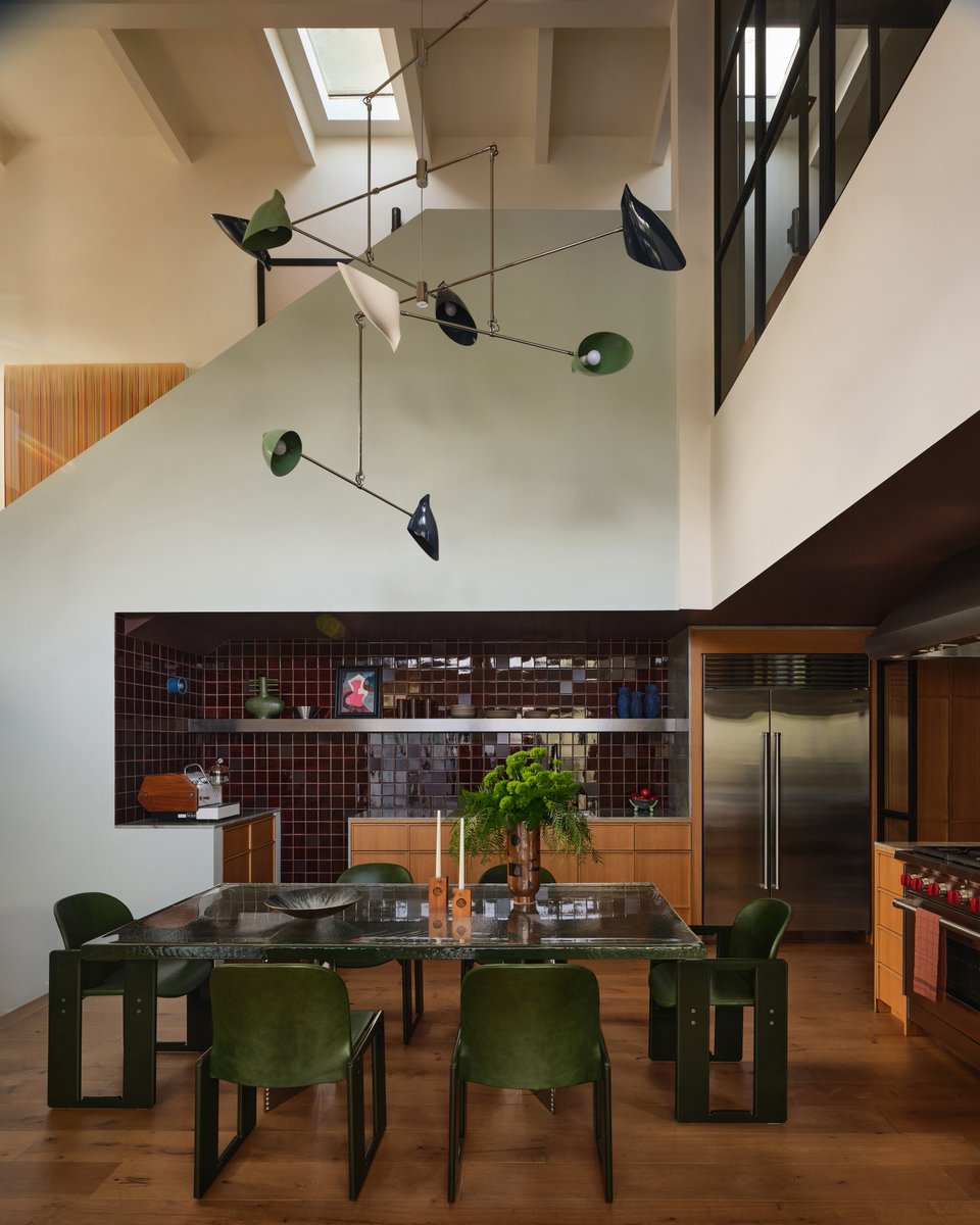 interiorsuckerr's tweet photo. A Comedian Anthony Jeselnik's modernist Hollywood Hills home designed by Riccio Vidaurre Design https://t.co/TZgWFT45IK