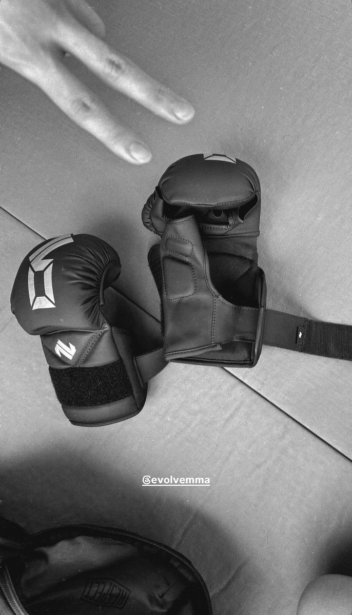 JossWayarofc's tweet photo. ✌🏻🥊

🌐 IGs : josswayar 

#JossWayar https://t.co/AOw17kp9aj