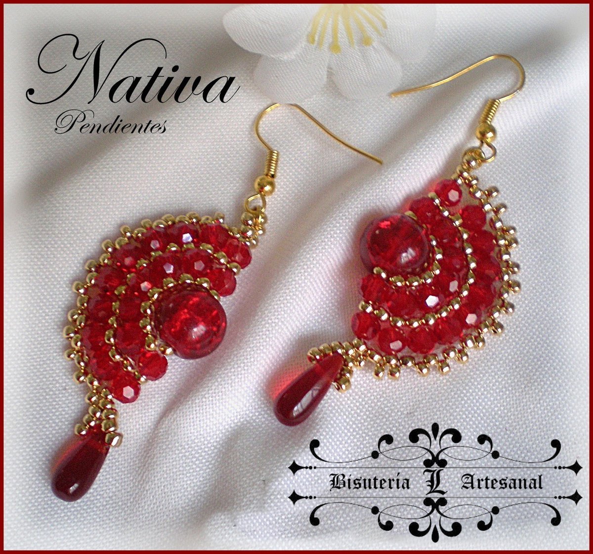LucyBisuteria's tweet photo. NATIVA
26/08/13
Ref. 2608 - 13238
Diseño : Un Mundo de Perlas
Técnica Brick Stitch Circular
#brickstitch #circular #sevilla #rojo #dorado #seedbeads #cristal #rocallas #accesorios #conjunto #bisuteria #handmade #beadjewelry #beadwork #beading #bijoux #jewelry #lucibisuteria https://t.co/QZe61hNuJq