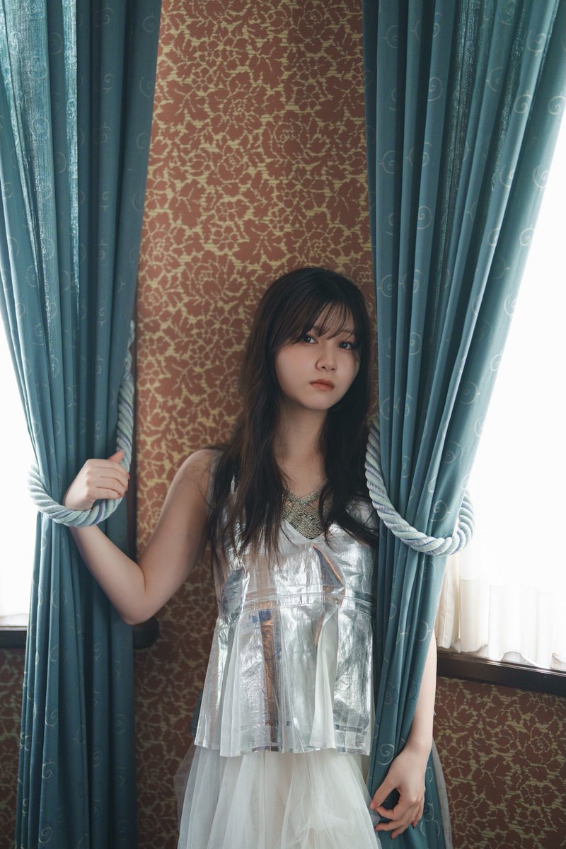 BLTTV's tweet photo. □─　─　─　─　─　─　─
　　　 10.2 Fri. release!! 
　　　 #bltgraph.vol116
─　─　─　─　─　─　─□
BACK COVER!
#乃木坂46 3期生
#伊藤理々杏 さん

大人びた表情を見せたかと思えば、
ふっとこぼれる笑顔は、どこまでも自然体🥰

3期生として10年を歩んできた現在の姿を、
約1万字のインタビューとともにお届けします💌
ぜひ誌面でご確認ください🥺

セブンネットショッピングにて
ポストカード付きも予約受付中👍
https://t.co/Zcd4NhCLvH

blt graph.vol.116詳細はこちら
▶︎https://t.co/l1kw8oYj6H

#BLT
#3期生 
#乃木坂42ndSGアンダーライブDay1
#フォルテシモなアンダラ
#乃木坂46_フォルテシモ