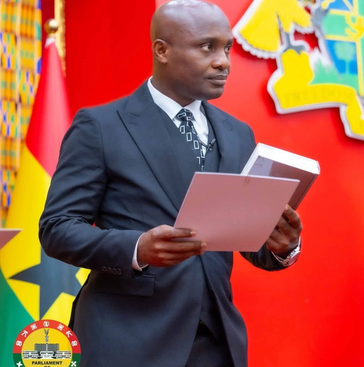 nyavorx's tweet photo. The Akwatia MP, Hon. Bernard Bediako Baidoo, is an ASSET to the NDC. Since entering the national political scene, he's been a thorn in the flesh of the opposition NPP.

Above all, he makes sound, intelligent arguments.

Let's protect and guard him ♥️🫶 https://t.co/28SMcXntrO