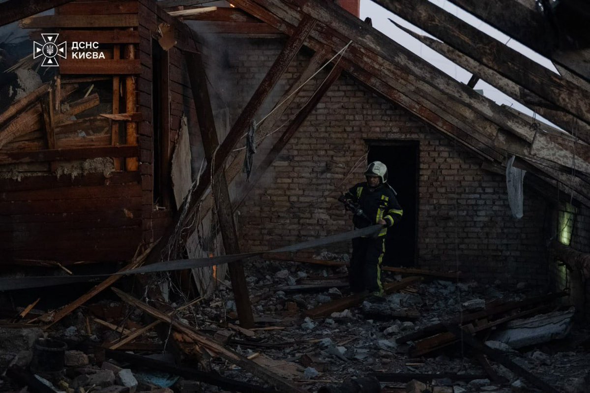 Maks_NAFO_FELLA's tweet photo. 🇺🇦 Zelensky: In Kyiv, the depot of Kyiv-Passenger station, data and business centers, and residential buildings were damaged. 

In the Odesa region, an educational institution, a dormitory, and two foreign ships were damaged. 

The Kyiv, Dnipropetrovsk, Kharkiv, Sumy, Donetsk, Zaporizhzhia, Zhytomyr, Volyn, and Rivne regions were also hit by Russian strikes that night. 

Energy facilities, substations, civilian enterprises, and residential buildings were damaged.

There were downings that night, including ballistic missiles. Thank you to everyone involved in defense and everyone who adheres to our agreements. I am grateful to our American and Norwegian partners for NASAMS complex and the missile package for it. 

I am grateful to France and Germany for the support package for our air defense these days, namely with missiles.